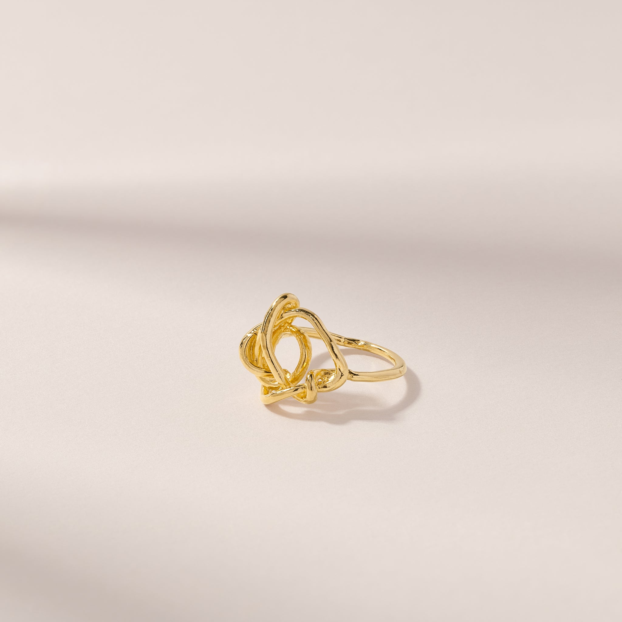 Imperfect Knot Ring